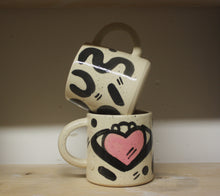 Load image into Gallery viewer, Claddagh Mug