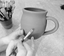 Load image into Gallery viewer, Tuesday Night 5 Week Beginners Pottery Wheel Workshop
